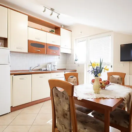 Apartment Apartments 150 M From Beach With Parking Ae1435 Zadar