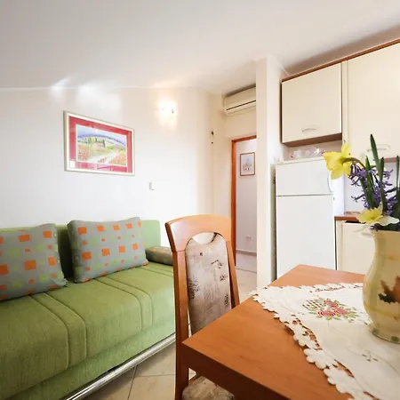 Apartments 150 M From Beach With Parking Ae1435 Apartment Zadar