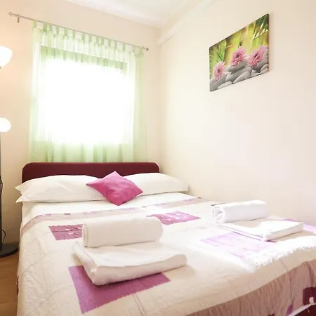 Apartments 150 M From Beach With Parking Ae1435 Apartment Zadar