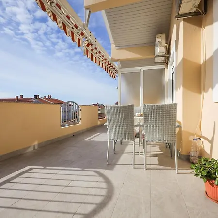 Apartment Apartments 150 M From Beach With Parking Ae1435