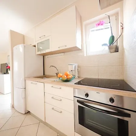 Apartments 150 M From Beach With Parking Ae1435 Apartment