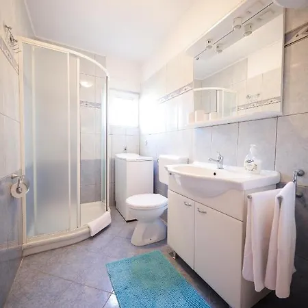 Apartments 150 M From Beach With Parking Ae1435 Apartment Zadar