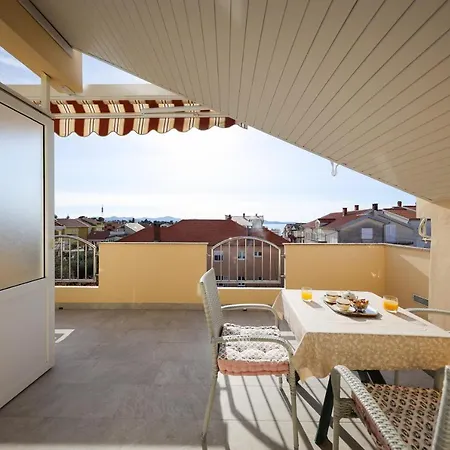Apartments 150 M From Beach With Parking Ae1435 Apartment Zadar