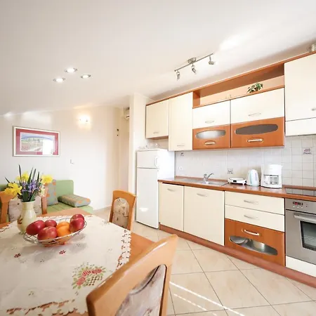 Apartments 150 M From Beach With Parking Ae1435 Apartment