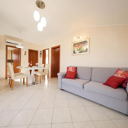 Apartament Apartments 150 M From Beach With Parking Ae1435 Zadar