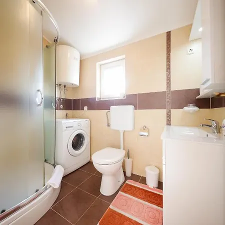 Apartament Apartments 150 M From Beach With Parking Ae1435